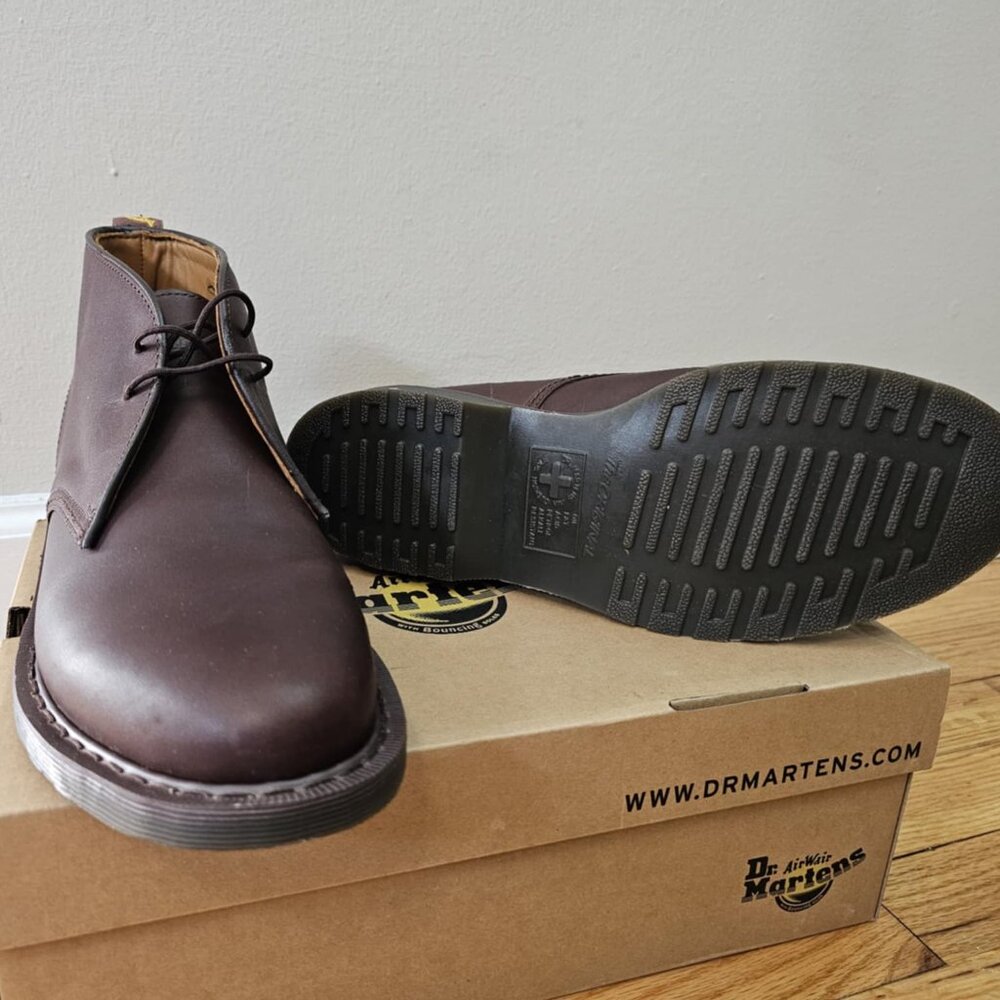 Dr Martens Sawyer Boots Mens 9 (Like-new with box)